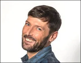 Qui fut le premier amour de Thomas à son arrivée à Marseille ?