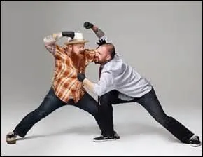 Dans « Impressions de voyage », Alexandre Dumas parle des productions de cet autre écrivain en ces termes : « Les petits drames musqués de Ma----. ».