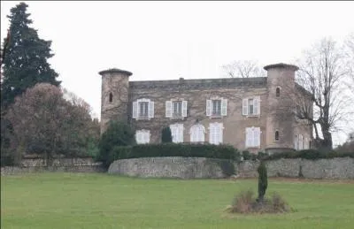 Le département du Rhône ne touche pas celui :