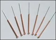 Avec quelle pratique ces aiguilles ont-elles un rapport ?