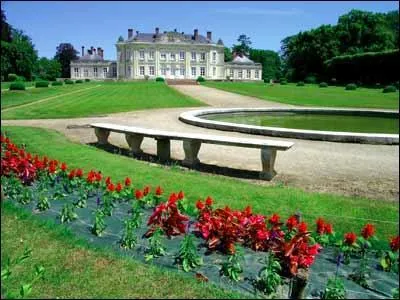 Votre soeur Louisette qui est en vacances à Craon vous a envoyé une belle carte postale, de quel département provient-elle ?