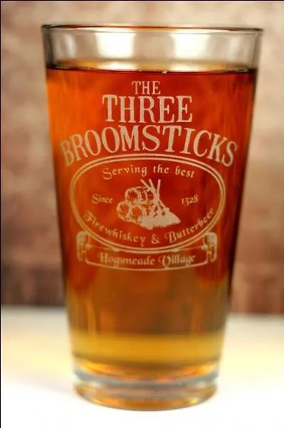 Quelle est la boisson que prend le professeur McGonagall aux Trois Balais ?