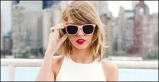 Quel acteur américain tombe sous son charme en tournant un film en 2009 ?