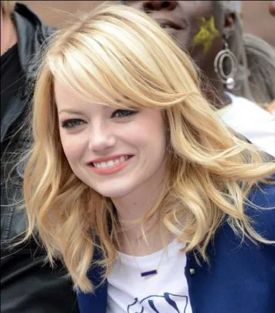 Qui est la meilleure amie de l'héroïne durant "La Sélection" ?