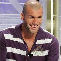 Comment s'appelle ce footballeur ?