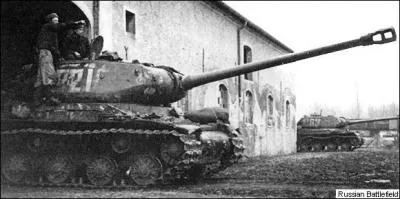 Lequel de ces tanks russes est le plus résistant ?