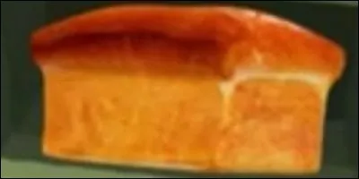 Dans l'épisode "Les astrocanards", pour sauver tout le monde, Beudusse mange un pain :