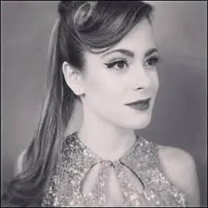 Qui est la mère de Violetta ?