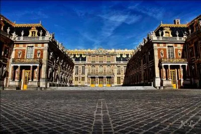 Quand Louis XIV meurt-il ?