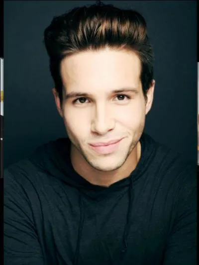 Avec qui Gery complote-t-elle pour avoir l'amour de León ?