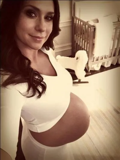 Mère en 2013 d'une petite fille, quel prénom lui a-t-elle donné ?