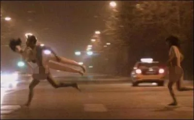 Cet homme politique français avait pour habitude de 'courrir' le 'guilledou'. Combien de mots entre guillemets comportent une faute ? (Non je n'ai pas dit DSK ! ) ;-)