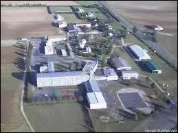 Nous terminons par le survol de Tilloy-et-Bellay. Commune Marnaise, elle se situe en région ...