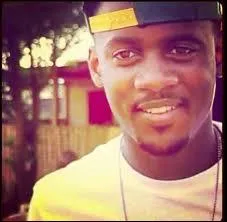 Avec quel groupe a-t-il chanté "Je ne dirai rien" ?