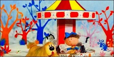 Dans "Le Manège Enchanté", à qui appartient le manège ?