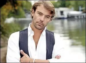 Qui est la nouvelle compagne de Nicolas ?