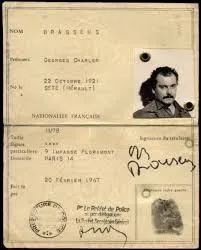 Cette carte d'identité date de 2000.