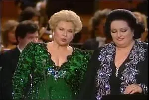 Ah, ah, le chant des gondoliers vénitiens après les gazouillis de votre amoureux !