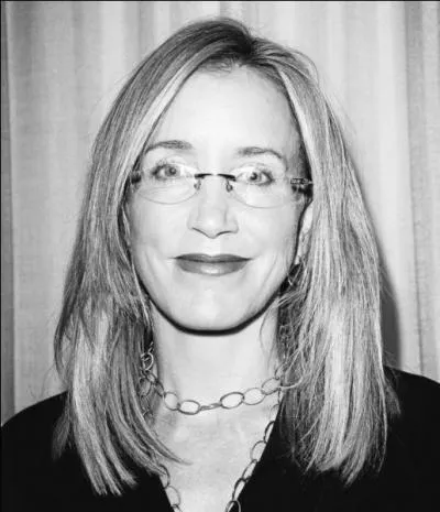 Dans la série, son prénom est la forme féminine d'un nom d'une plante textile.