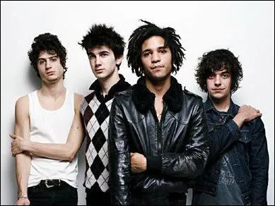 Comment s'appelle le dernier album des BB Brunes ? (en mai 2015)