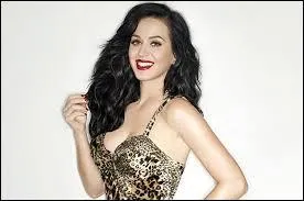 Pour quelle marque de sport Katy fait-elle 2 publicités ?