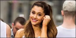 Dans son titre "Problem" quelles chanteuses américaines chantèrent ce titre avec elle ?