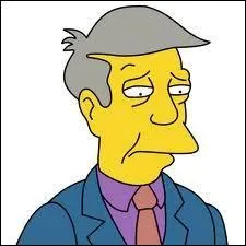 Comment s'appelle le directeur de l'école de Bart et Lisa ?