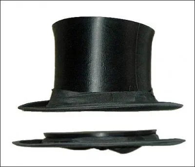 Il est entièrement repliable et fait un drôle de bruit lorsque justement on le replie.