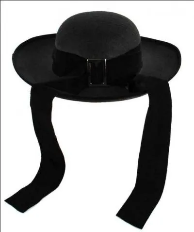 Je vous bombarde de questions et c'est bien pour cette raison que vous allez trouver le bon chapeau.