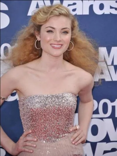 Comment appelle-t-on Chloe en tant que Maî ?