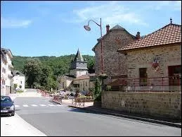 Nous traversons la commune Limousine de Laguenne. Nous sommes dans le département ...