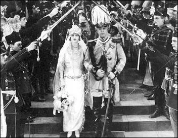 En quelle ann&eacute;e d&eacute;bute l'action du film "Koenigsmark" ?