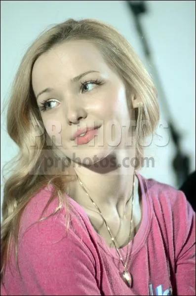 Qui est cette blonde ?