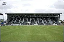 Ce club promu, dix septième ville de France et qui jouera encore sur le vieux stade Jean Bouin :
