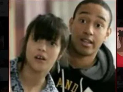 Qui est l'homme derrière *** et comment s'appelle-t-il ?