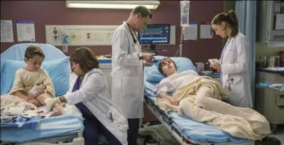 Dans la saison 11, quelle bêtise ces deux enfants patients ont-ils commis avant d'atterrir aux urgences ?