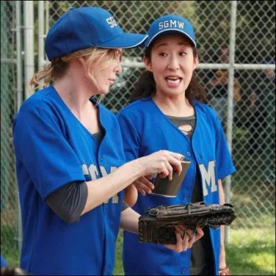 Après le départ de Cristina, fin de la saison 10, qui la remplace auprès de Meredith ?