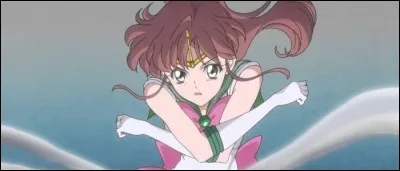 Dans "Sailor Moon Crystal", elle est la guerrière de la foudre et du courage.
Il s'agit de :