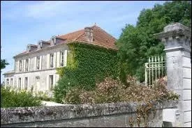 La vile Charentaise-Maritime de Chaunac se situe en région ...