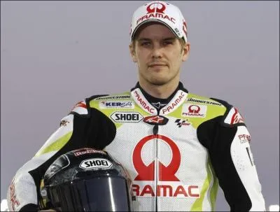 Actuellement en Moto2, pendant 2 ans il a piloté en MotoGP, il s'agit de...