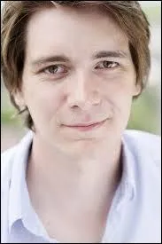 Quel rôle joue James Phelps ?