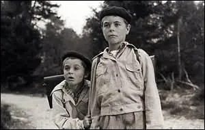 Qui a écrit "La guerre des boutons" ?