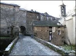 Village de l'arrondissement de Corte, Saliceto se situe en région ...