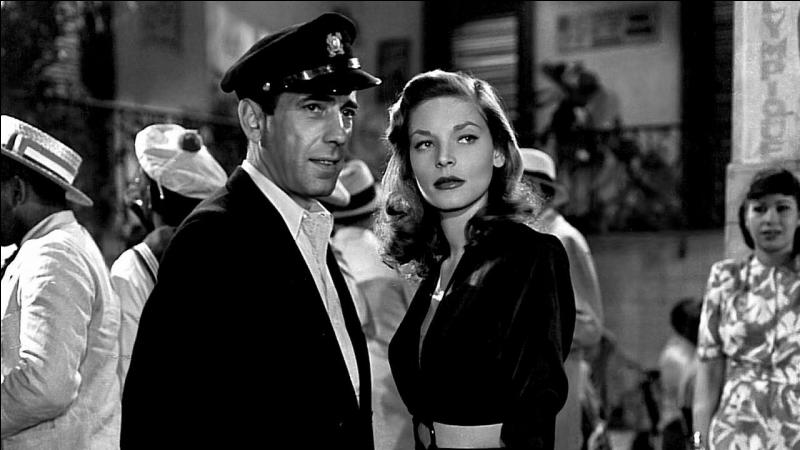 Celle qui fut surnommée "The look" (le regard), Lauren Bacall, se retrouve dans ce film aux côtés de celui qui fut le grand amour de sa vie, Humphrey Bogart. Quel est ce film ? Petit indice : pas la peine de stresser.