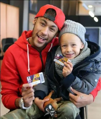 Comment se nomme son fils ?