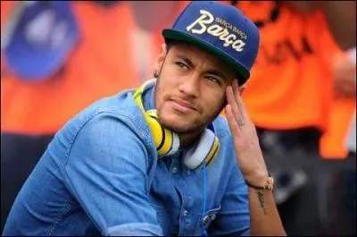 Quelle est sa nationalité ?