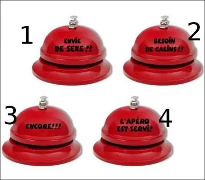 Lui, siffle également et fait entendre sa sonnette à ses heures perdues, mais surtout lorsqu'il est face au danger.