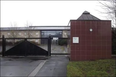 Un centre pour demandeurs d'asile doit ouvrir à Loudun en septembre. Combien de personnes pourra-t-il accueillir ?