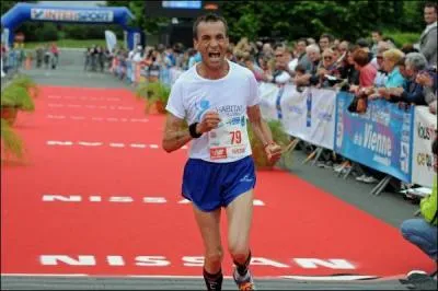 Malgré la concurrence, le marathon du Futuroscope a connu une belle participation. De combien était-elle ?