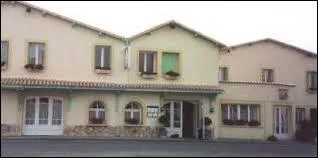 Commune du Poitou-Charentes, Chenay se situe dans le département ...